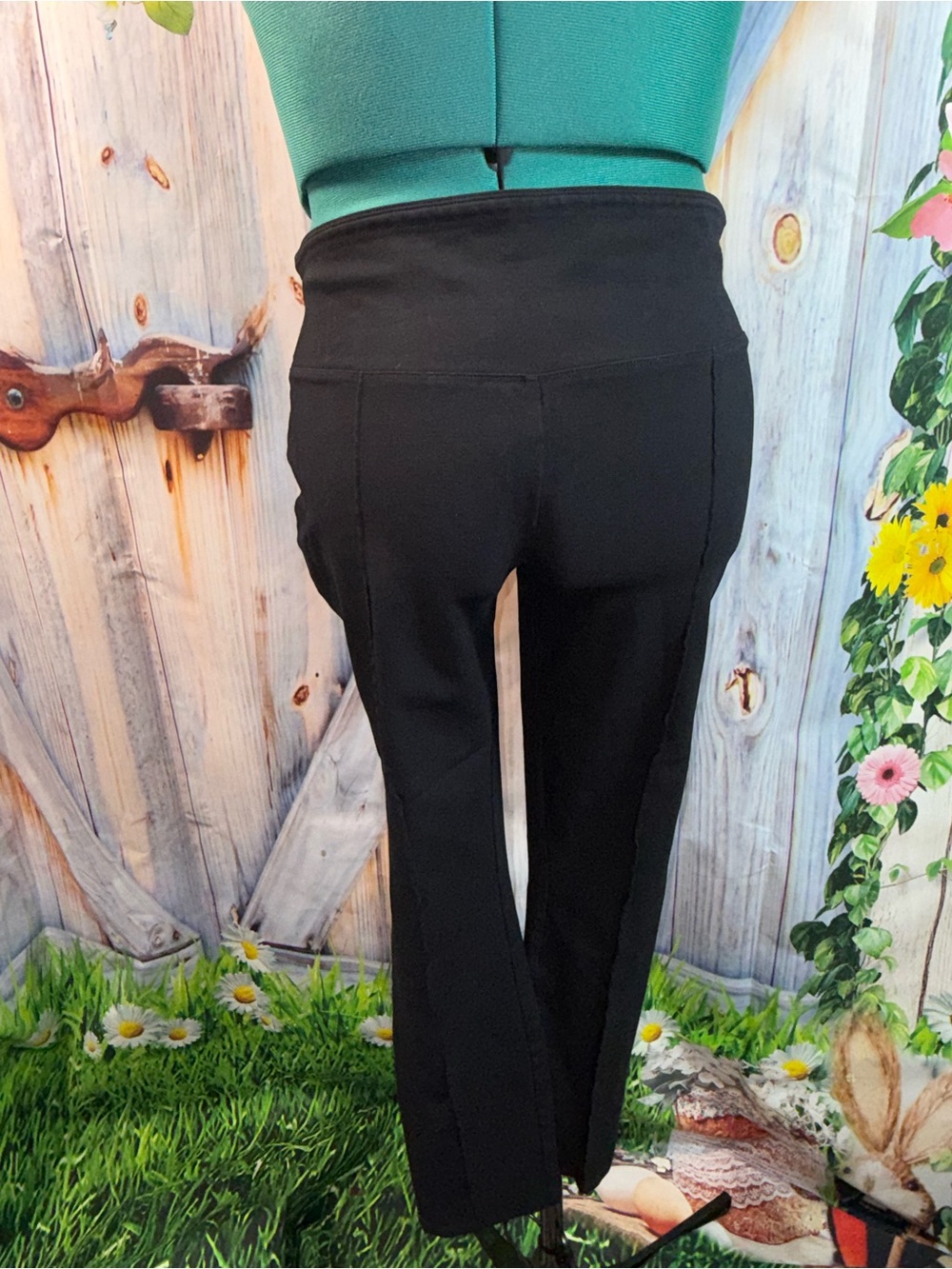 828-BOLD elements Black High-Waist Ponte Leggings